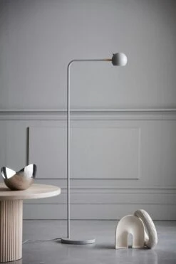 Yes! Stehlampe, Beige -Günstiges Leuchten Geschäft co bankeryd yes stehlampe 2