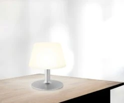 Eva Solo SunLight Solarzelle Lampe, 24,5 Cm -Günstiges Leuchten Geschäft eva solo sunlight tischleuchte mit solarzelle weiss 16