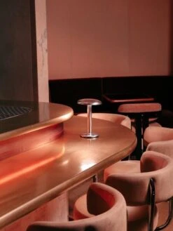 Flos Gustave Residential Tischlampe Tragbar 2700K, Poliert Silber -Günstiges Leuchten Geschäft flos gustave residential 32