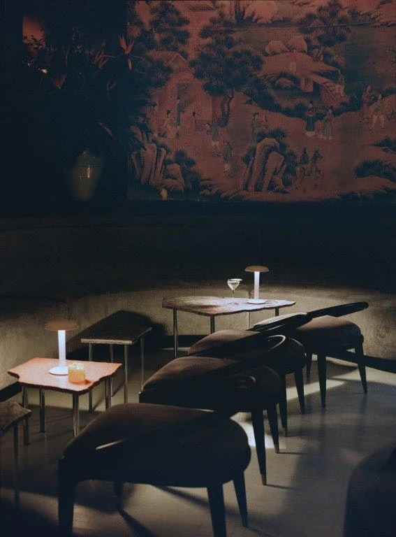 Flos Gustave Residential Tischlampe Tragbar 3000K, Mattweiß 6 Flos Gustave Residential Tischlampe Tragbar 3000K, Mattweiß – Bild 4