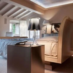 Flos Miss K T Tischleuchte, Silber -Günstiges Leuchten Geschäft flos miss k t tischleuchte silber 1