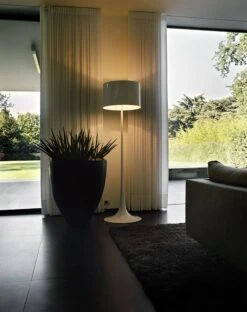 Flos Spun Light F Stehlampe, Glänzend Weiß -Günstiges Leuchten Geschäft flos spun light f standleuchte weiss 4