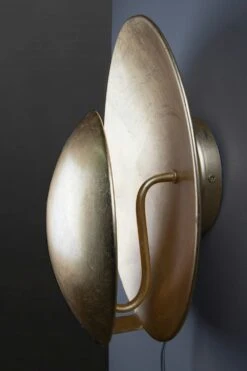 Globen Lighting Orbit Wandleuchte, Messing -Günstiges Leuchten Geschäft globen lighting orbit wall lamp 3