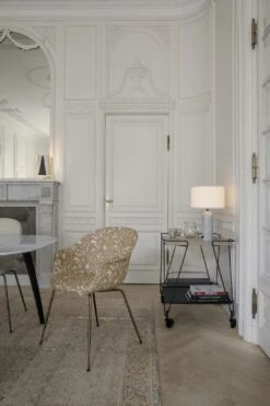 Gubi Gravity Tischlampe Groß, Weiß Marmoriert / Weiß -Günstiges Leuchten Geschäft gubi gravity tischleuchte large grau marmor canvas 17 2