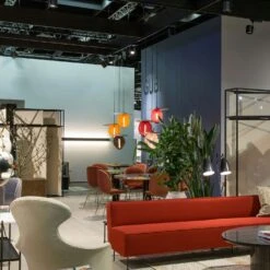 Gubi Satellite Pendelleuchte Ø27,2cm, White Cloud -Günstiges Leuchten Geschäft gubi satellite pendelleuchte 272cm midnigth black 1