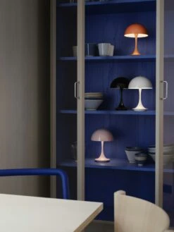 Louis Poulsen Panthella Tischlampe Metall Tragbar, Weiß -Günstiges Leuchten Geschäft louis poulsen panthella tischlampe metall tragbar 6