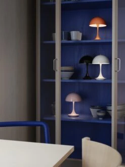 Louis Poulsen Panthella V2 Tischlampe Tragbar, Weiß -Günstiges Leuchten Geschäft louis poulsen panthella v2 tischlampe tragbar 29