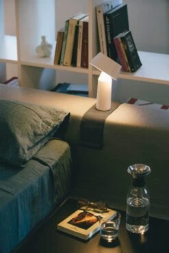 Marset Bicoca Tischlampe Tragbar, Off-white -Günstiges Leuchten Geschäft marset bicoca tischleuchte led off white 67