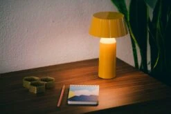 Marset Bicoca Tischlampe Tragbar, Gelb -Günstiges Leuchten Geschäft marset bicoca tischleuchte led off white 80