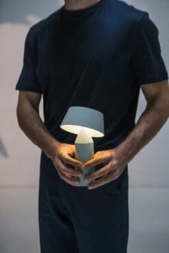 Marset Bicoca Tischlampe Tragbar, Hellblau -Günstiges Leuchten Geschäft marset bicoca tischleuchte led off white 88