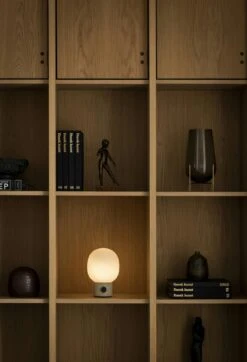 Menu JWDA Tischlampe Tragbar Ø14,4 Cm, Alabasterweiß 9 Menu JWDA Tischlampe Tragbar Ø14,4 Cm, Alabasterweiß -Günstiges Leuchten Geschäft menu jwda table lamp portable 144 cm 13