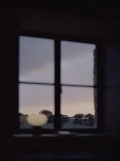 New Works Karl-Johan Tischlampe Tragbar, Cold Black -Günstiges Leuchten Geschäft new works karl johan tischlampe tragbar 14