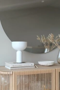 New Works Kizu Portable Tischlampe, Weiß Marmoriert -Günstiges Leuchten Geschäft new works kizu portable tischlampe 3