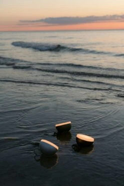 New Works Sphere Adventure Light Tischlampe Tragbar, Dunkelbronzefarben -Günstiges Leuchten Geschäft new works sphere adventure light 4