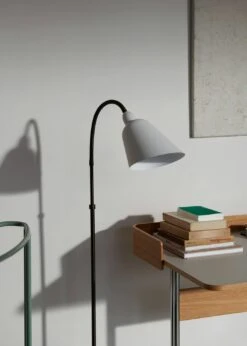 &Tradition Bellevue AJ7 Anniversary Edition Stehlampe, Weiß/Brüniertes Messing 12 &Tradition Bellevue AJ7 Anniversary Edition Stehlampe, Weiß/Brüniertes Messing -Günstiges Leuchten Geschäft tradition bellevue aj7 anniversary edition floor lamp 3