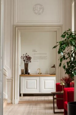 &Tradition Flowerpot VP9 Tischlampe Tragbar Mit Magnetischem Ladekabel, Vermessingt