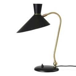 Warm Nordic Bloom Table Lamp