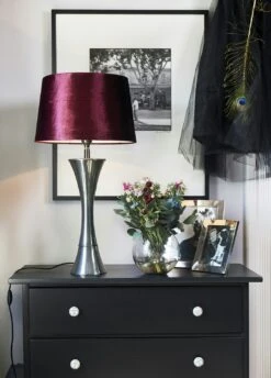 Watt & Veke Lola 20 Lampenschirm, Burgundy -Günstiges Leuchten Geschäft watt veke lola lampshade burgundy 1